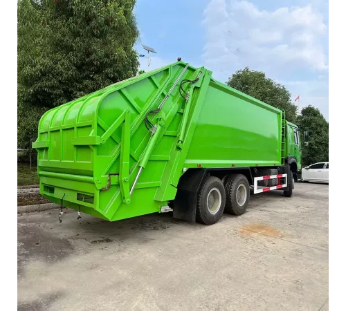 SINOTRUCK HOWO 18 CBM Compactor 6 x 4