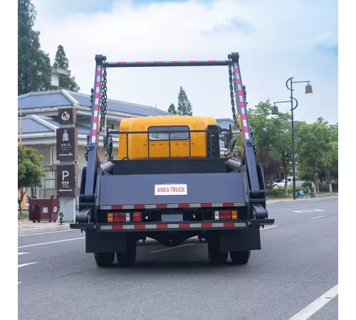 Sinotruk 7CBM мусоровоз с поворотным рычагом и бункерным погрузчиком