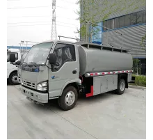 Японский бренд ISUZU 4x2 5000L Мини Топливозаправщик