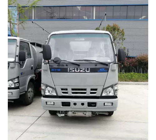 Японский бренд ISUZU 4x2 5000L Мини Топливозаправщик