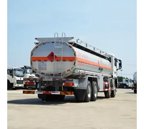 Howo 8x4 Топливный бак Грузовик 30000L