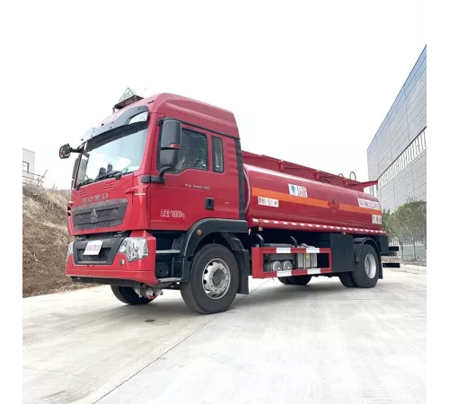 автозаправщик для дизельного топлива HOWO 4*2 с железным маслом