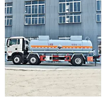 Цистерна для химикатов SINOTRUK 6*2 (нержавеющая сталь)