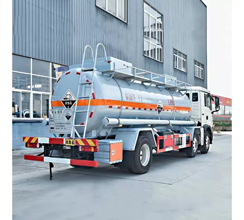 Цистерна для химикатов SINOTRUK 6*2 (нержавеющая сталь)