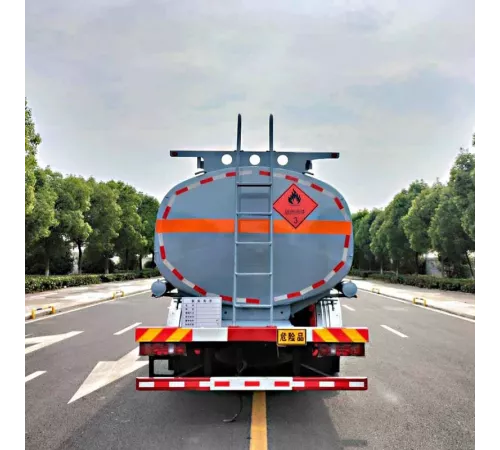 SINOTRUK 8*4 24м3 грузовик для перевозки легковоспламеняющихся жидкостей керосина