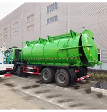 Sinotruk 8x4 20000L Ассенизационный вакуумный автомобиль