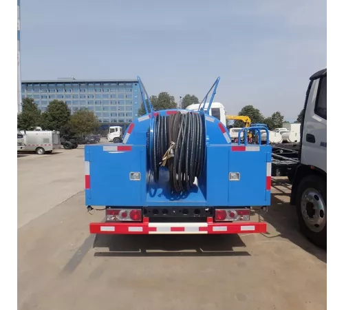 JMC 4*2 6cbm вакуумный грузовик высокого давления для всасывания сточных вод