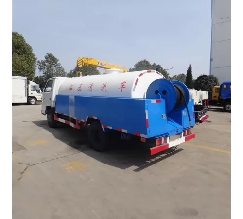 JMC 4*2 6cbm вакуумный грузовик высокого давления для всасывания сточных вод