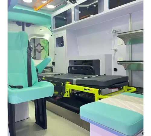 Iveco Electric Monitoring Car скорой помощи
