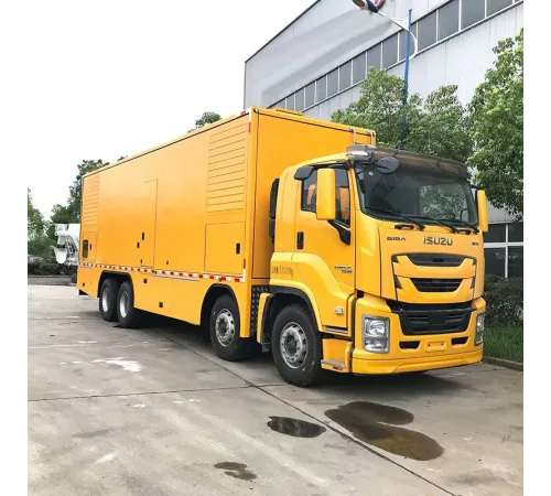 Грузовик Isuzu мощностью 1000 кВт для аварийного электроснабжения