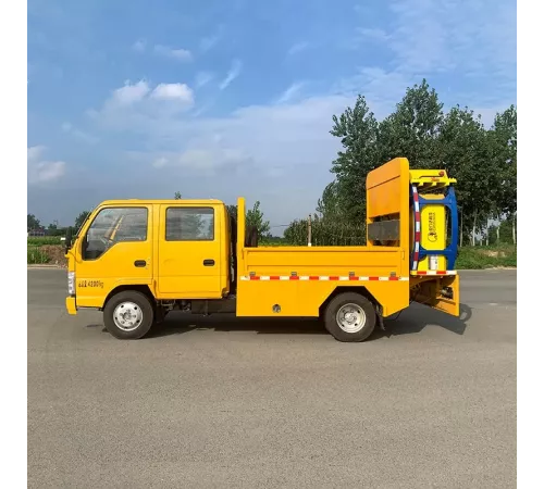 Япония Isuzu 4*2 двухрядный буферный грузовик для предотвращения столкновений