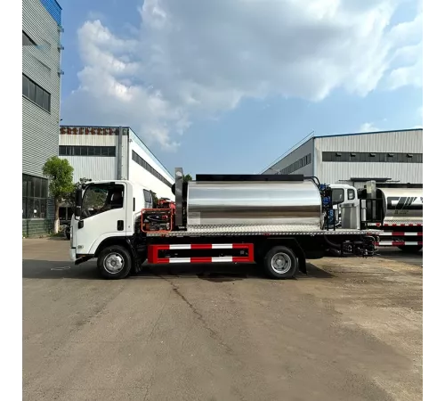 ISUZU 8 CBM 4*2 асфальтоукладчик для распыления битума
