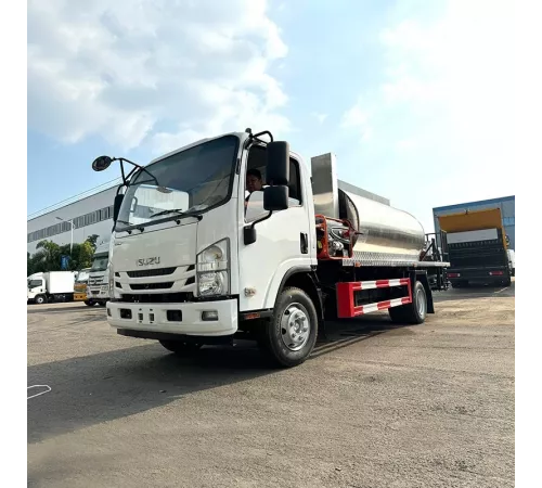 ISUZU 8 CBM 4*2 асфальтоукладчик для распыления битума