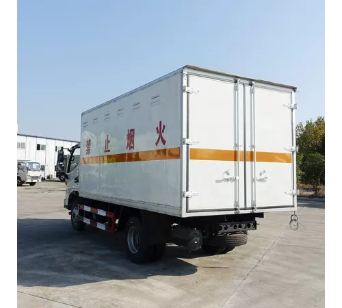 Автомобиль для перевозки опасных грузов и взрывчатых веществ JAC 4*2
