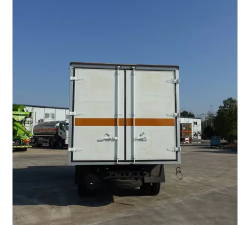 Автомобиль для перевозки опасных грузов и взрывчатых веществ JAC 4*2