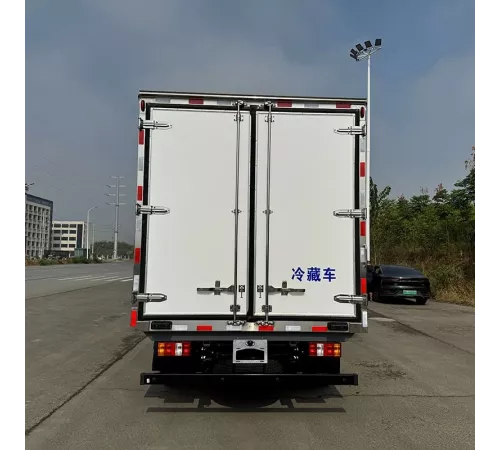 Фургон-рефрижератор JMC Small 5 Ton Freezer Refrigerated Box Truck
