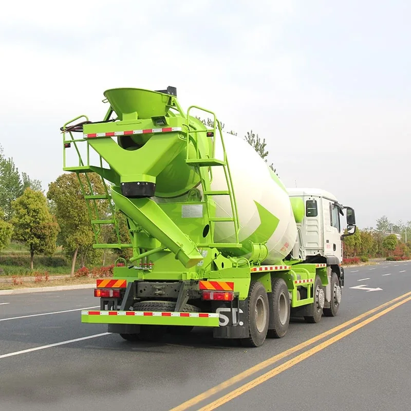 HOWO 6x4 8mc Concrete Mixer - Image 5