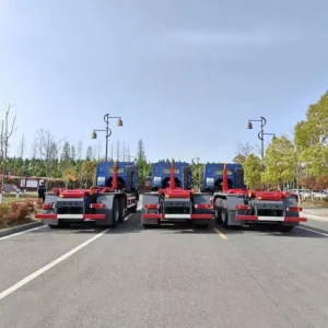 Autogunoieră HOWO 12m³ Descărcare Laterală