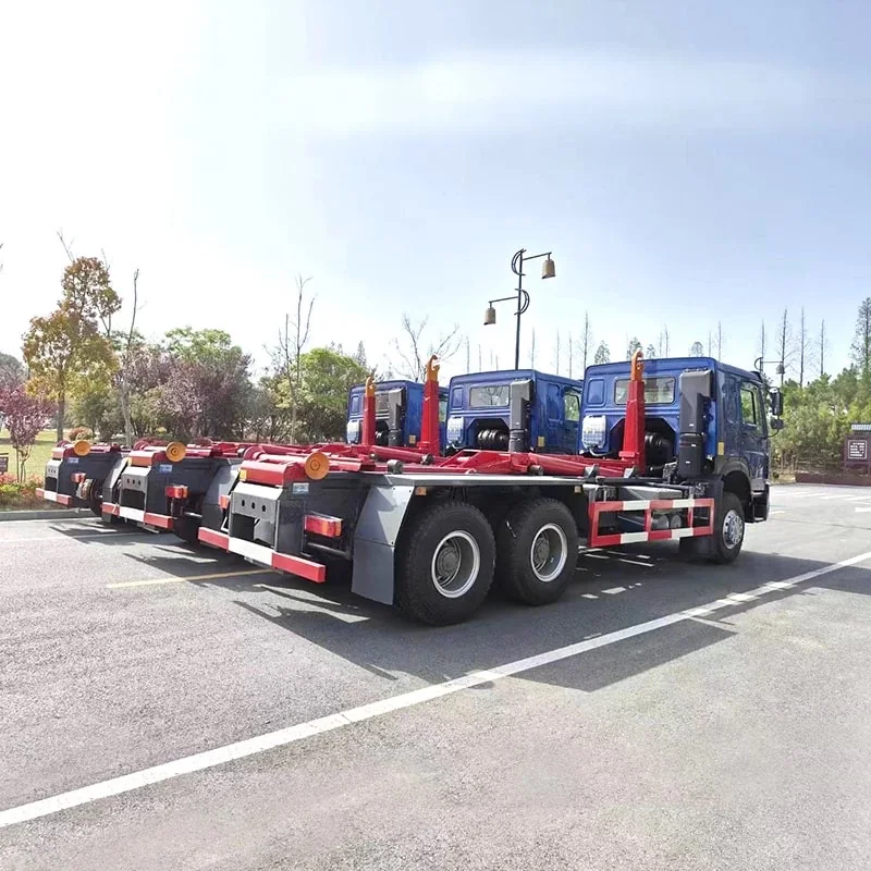 HOWO Side-Loading Garbage Truck 12m³ - Image 3