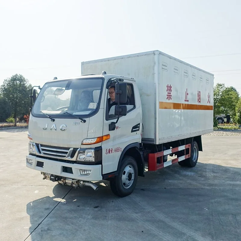 Грузовик для транспорта опасных грузов JAC 4x2 — изображение 2