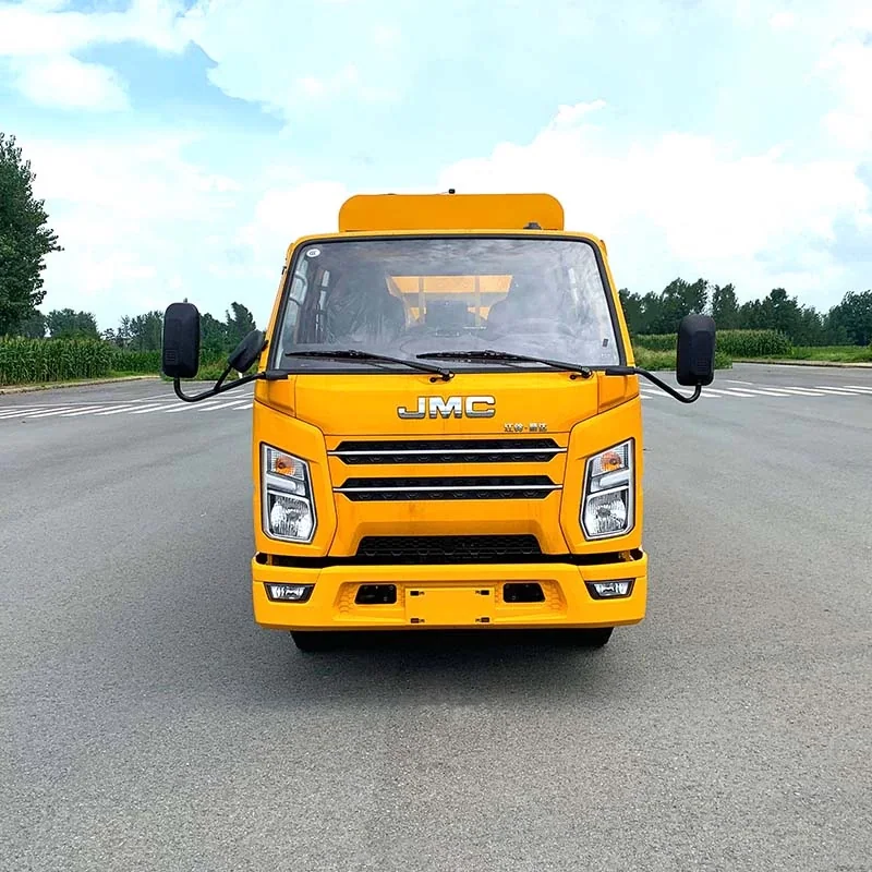 JMC 4x2 Impact Attenuator Truck - Image 2