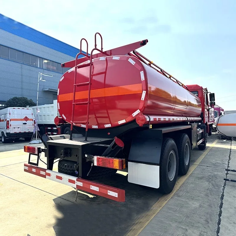 Shacman 6x4 20t Feed Tank Truck - Image 5