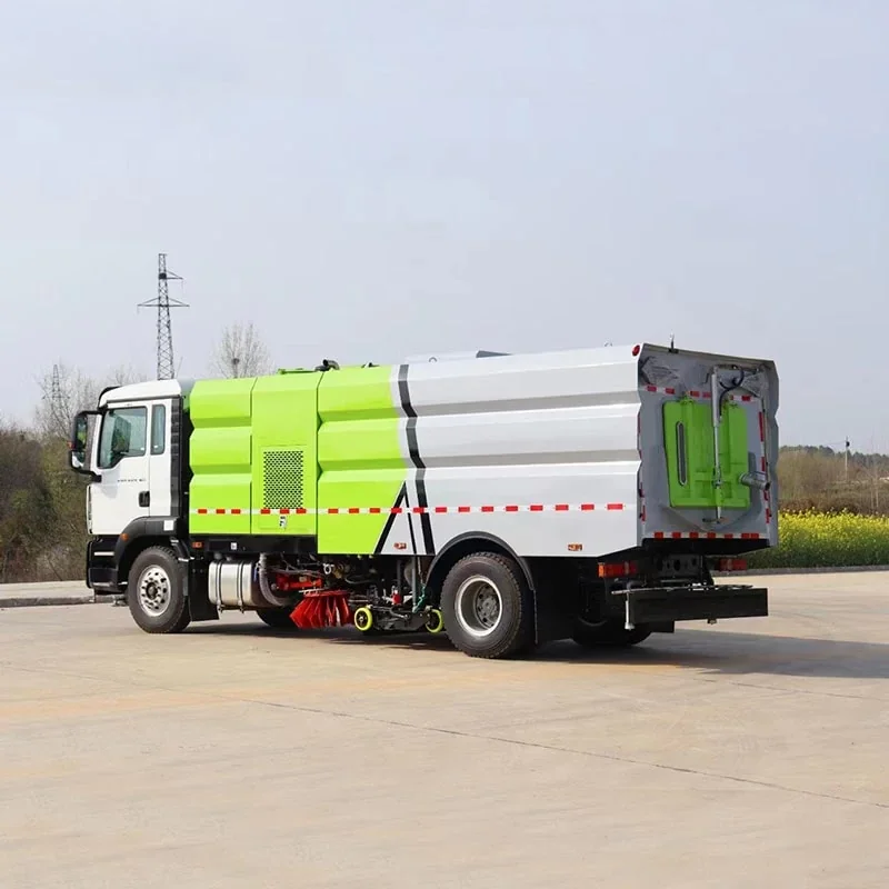 Высококачественная подметально-моечная машина SINOTRUK 4×2 — изображение 5